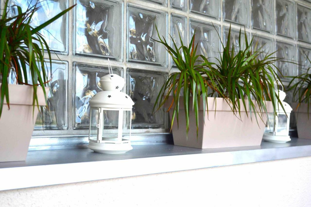 Sunny 1 Room Apartment With The View Over Cracow Красков Екстериор снимка