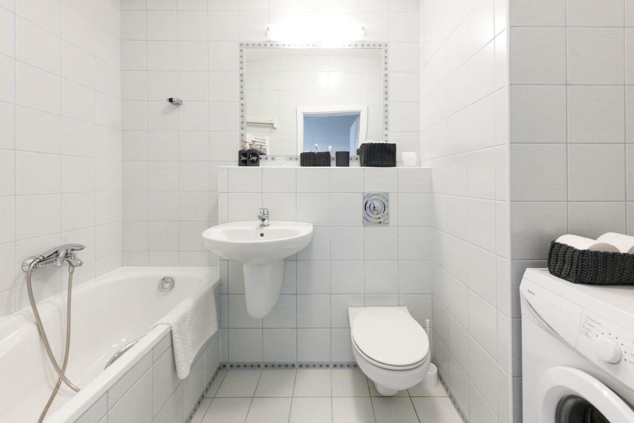 Sunny 1 Room Apartment With The View Over Cracow Красков Екстериор снимка