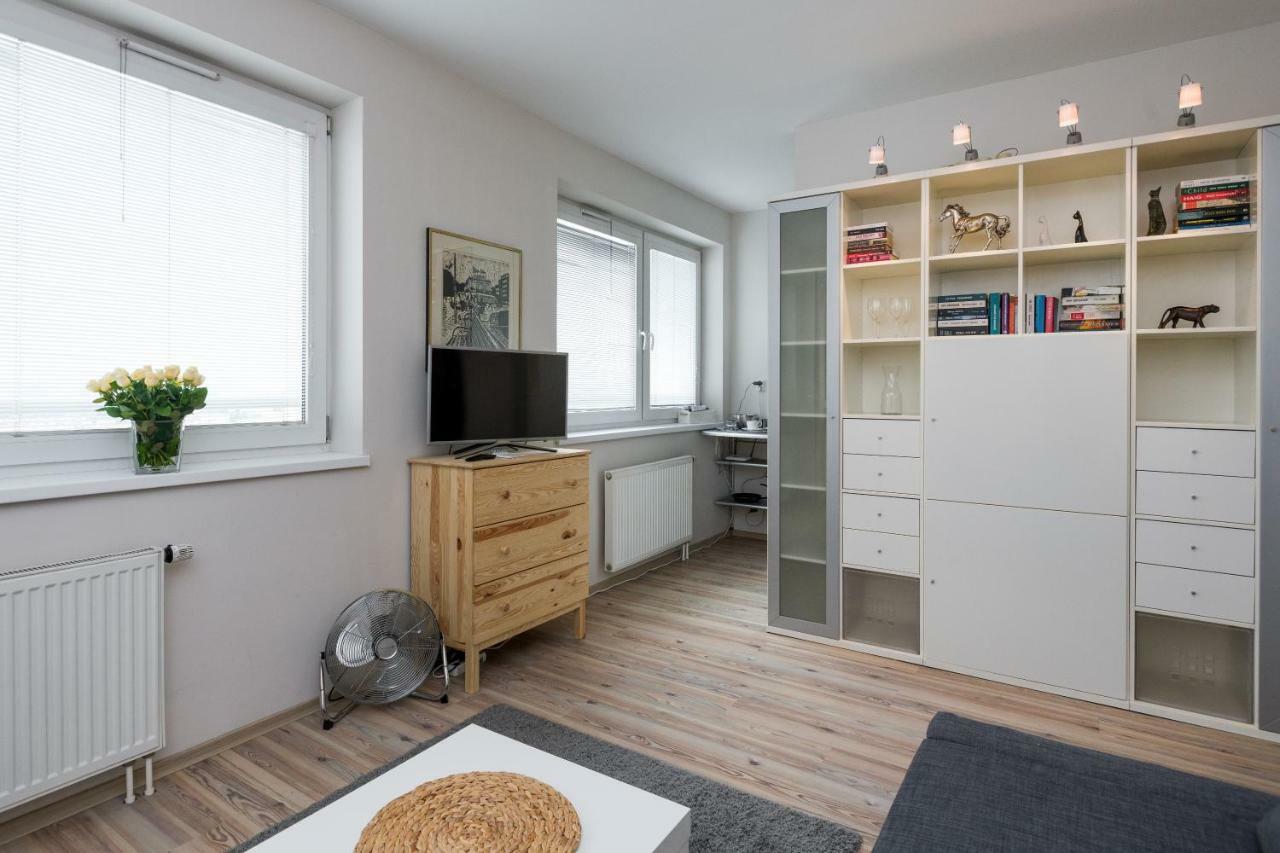 Sunny 1 Room Apartment With The View Over Cracow Красков Екстериор снимка